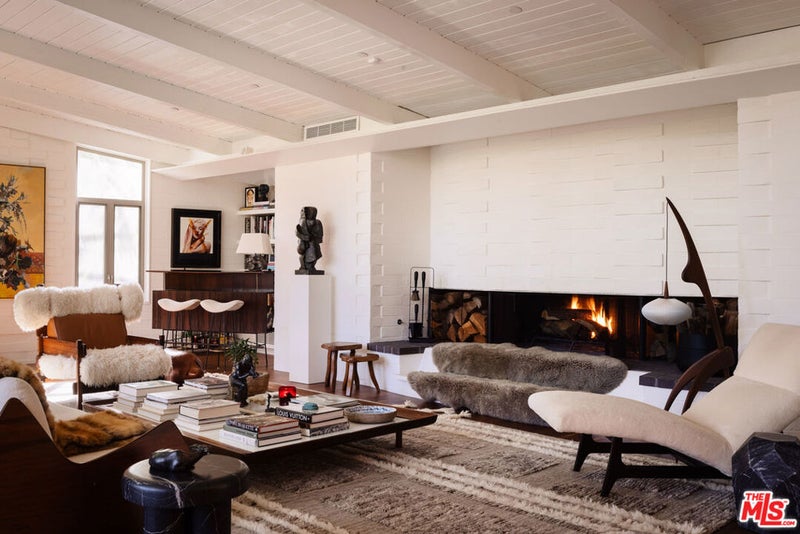 2179 Mandeville Canyon Road