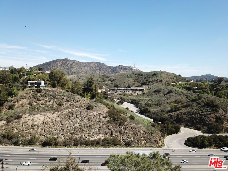 2925 N Park Center Drive
