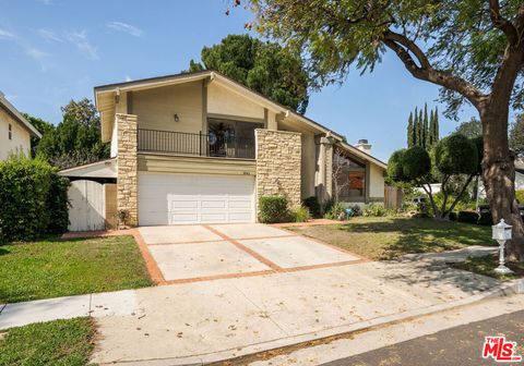 9945 Glade Avenue Chatsworth CA 91311