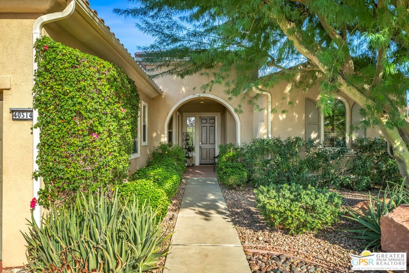 40514 Calle Estela
