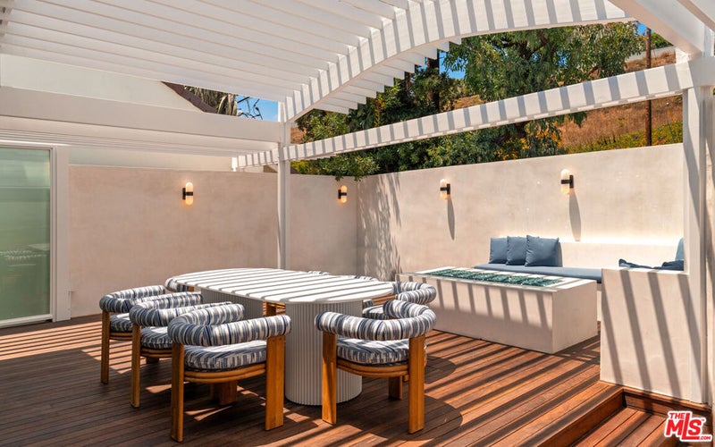 27044 Malibu Cove Colony Drive