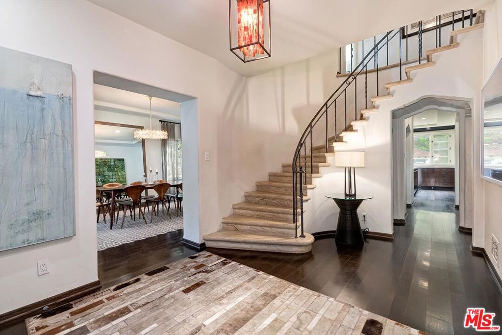 10778 Weyburn Avenue