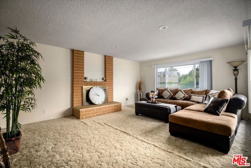 1060 Diamond Drive