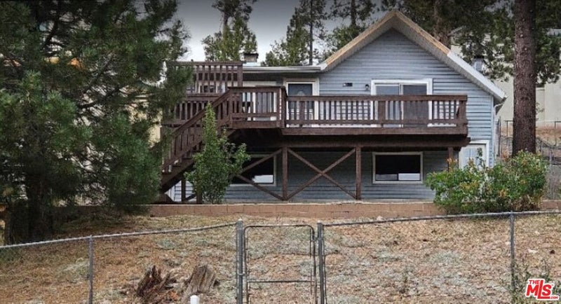 718 Blue Jay Road