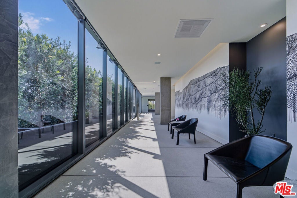 8500 W Sunset Boulevard 713