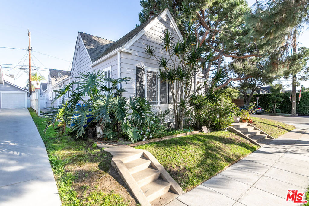 500 N Windsor Boulevard