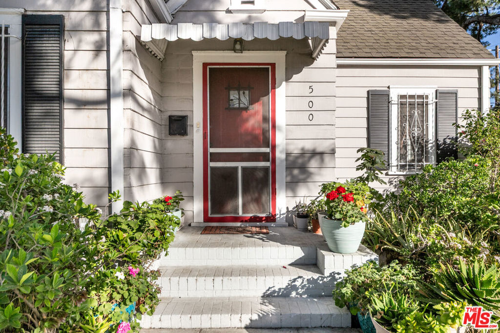 500 N Windsor Boulevard