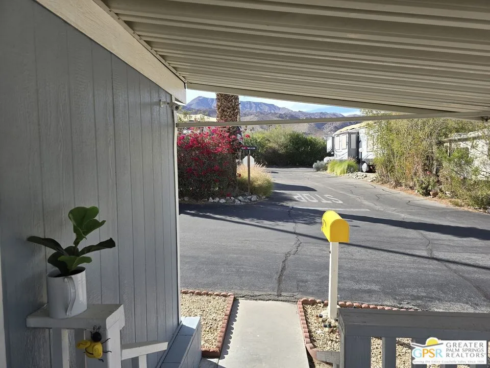 Palm Desert, California 92260, United States, 2 Bedrooms Bedrooms, ,1 BathroomBathrooms,Residential,Pending,142460