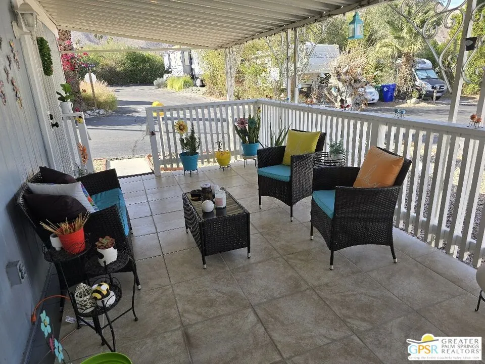 Palm Desert, California 92260, United States, 2 Bedrooms Bedrooms, ,1 BathroomBathrooms,Residential,Pending,142460