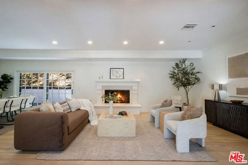 1132 Chantilly Road