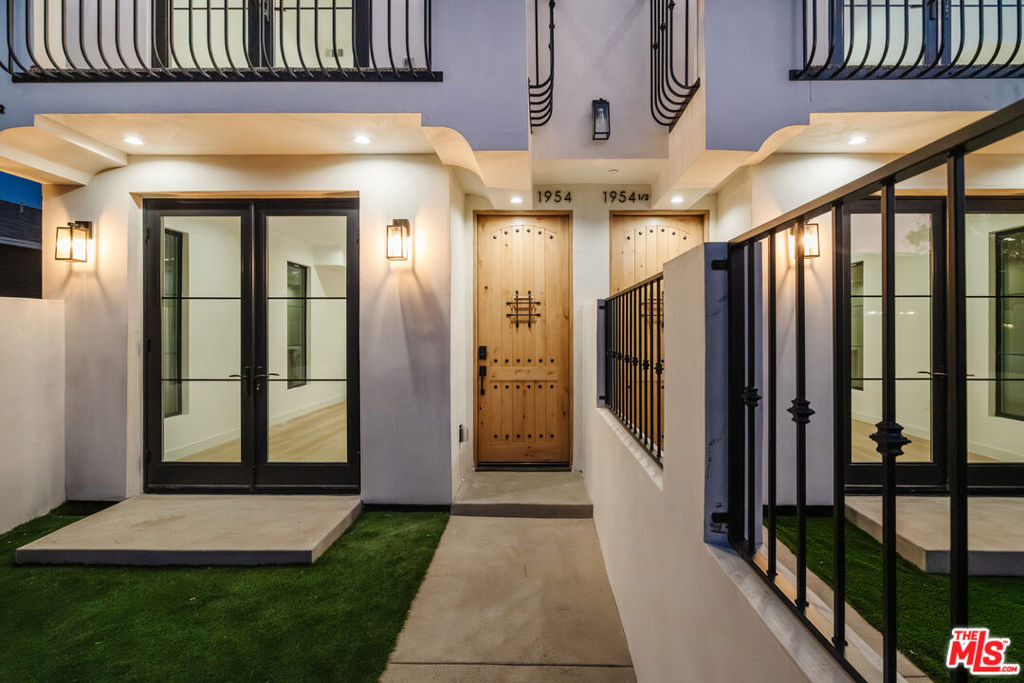 Properties 4 1954 S Garth Avenue