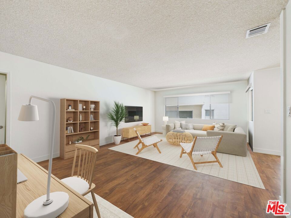 Properties 2 4573 Willis Avenue