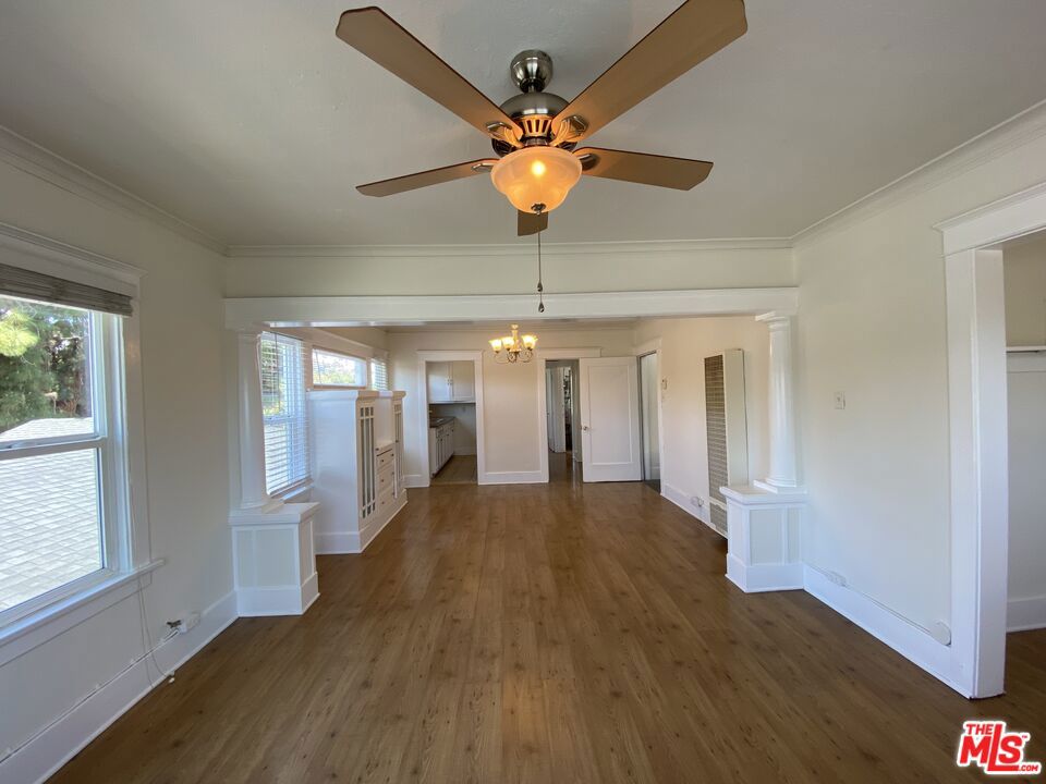 1604 La Fayette Road