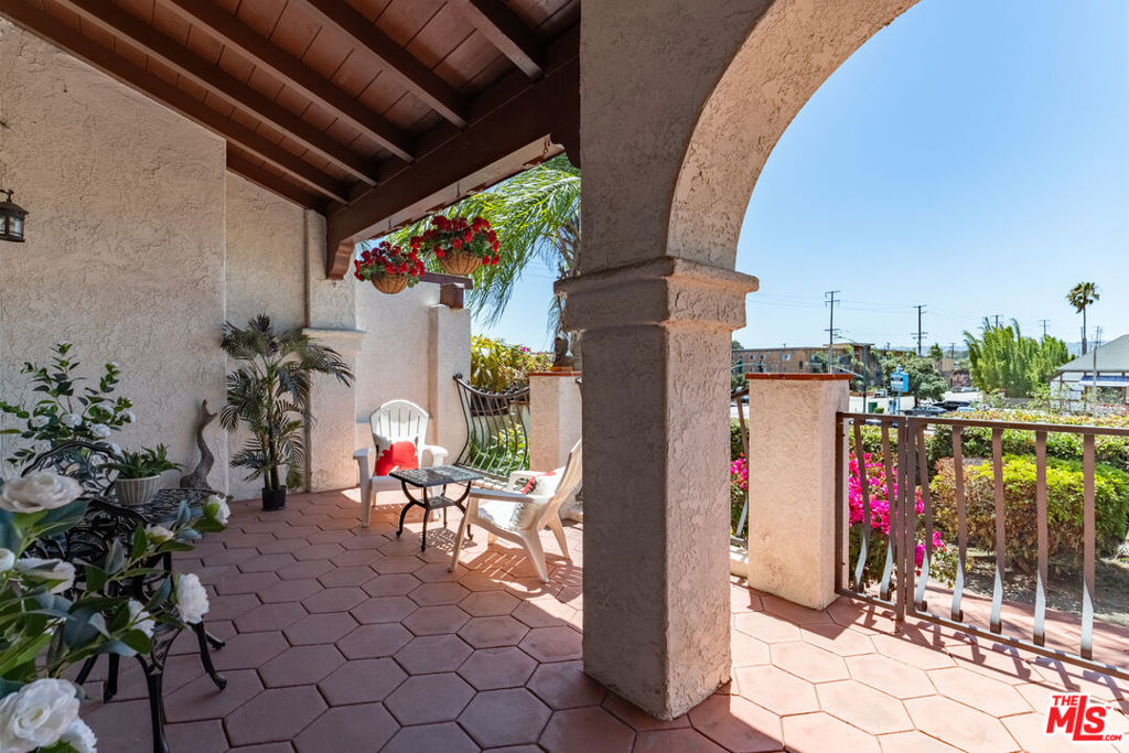 223 S Prospect Avenue 5