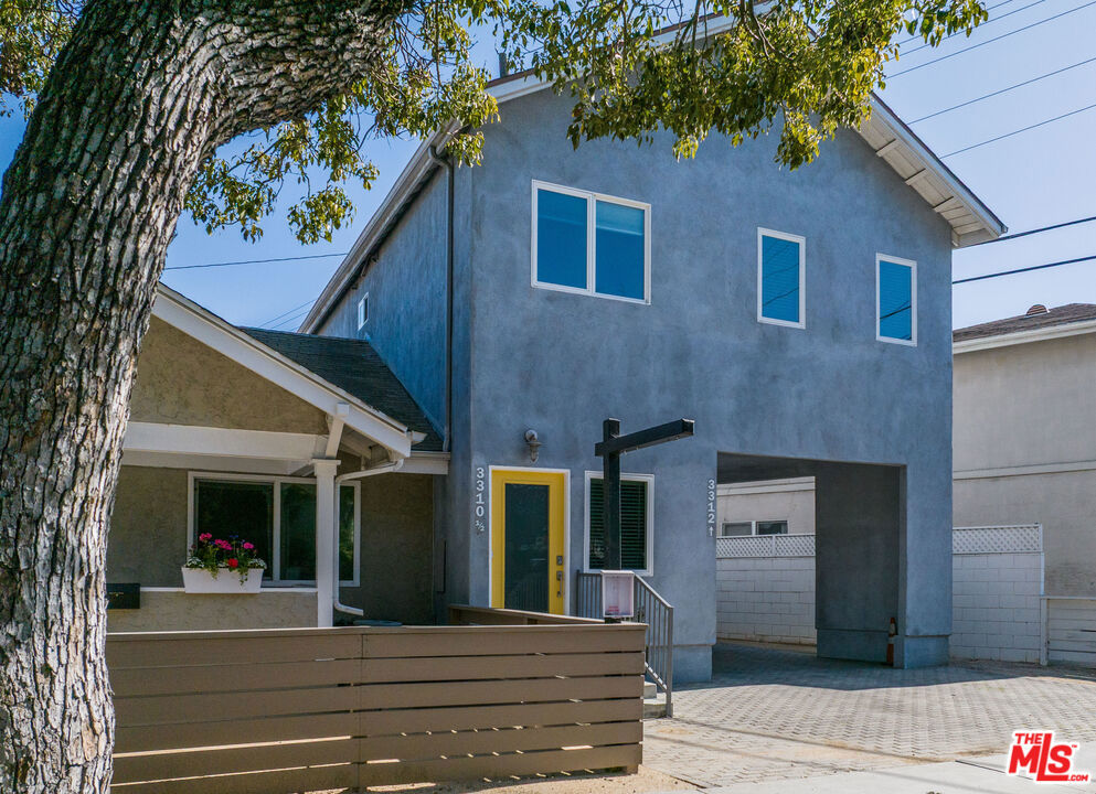 3310 S Durango Avenue