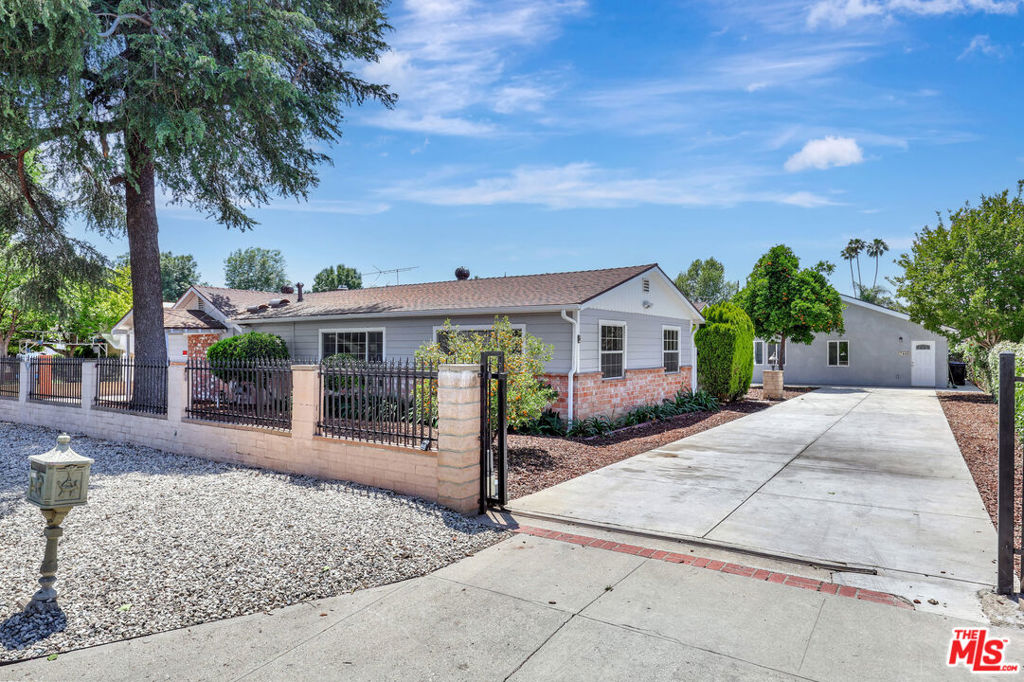 Properties 1 7445 Balcom Avenue