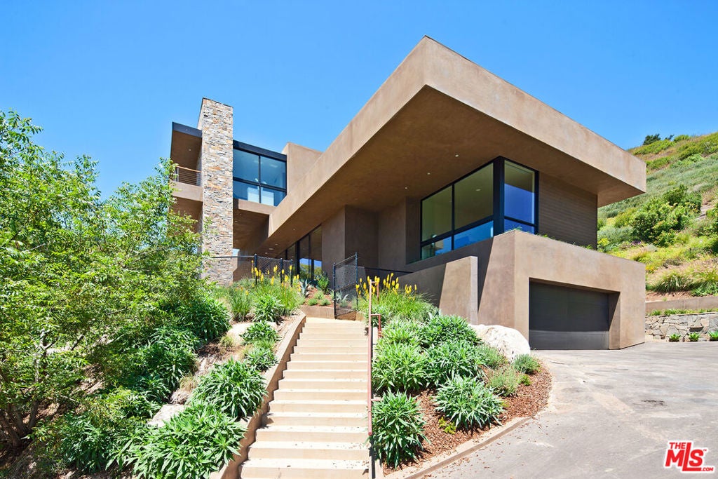 6228 Sycamore Meadows Drive