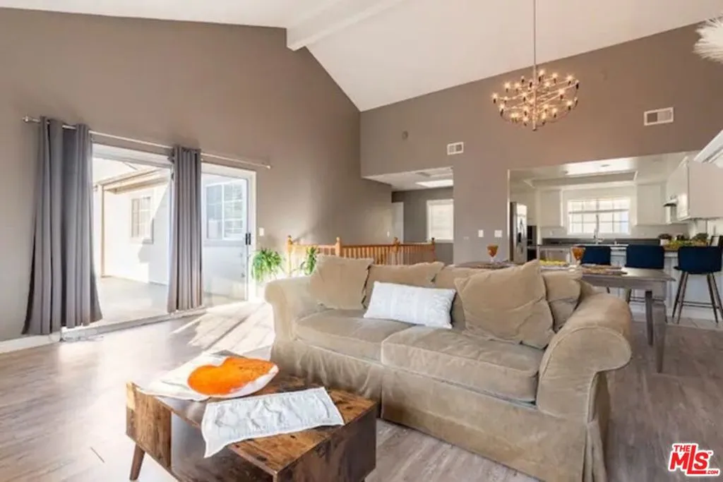 Redondo Beach, California 90278, United States, 3 Bedrooms Bedrooms, ,2 BathroomsBathrooms,Residential,Active,152771