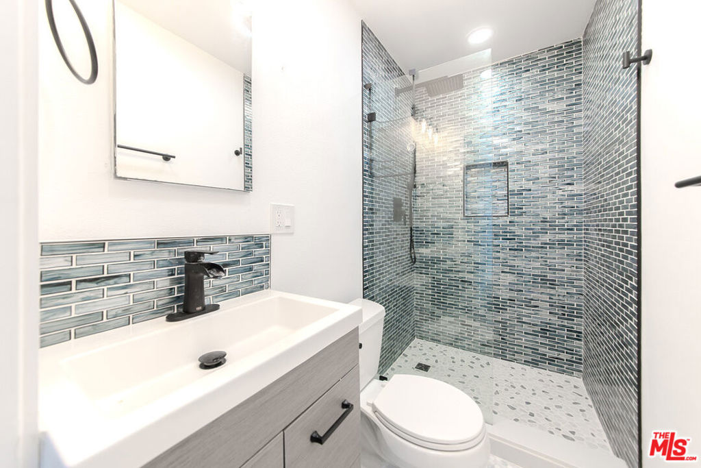 427 N Avenue 52