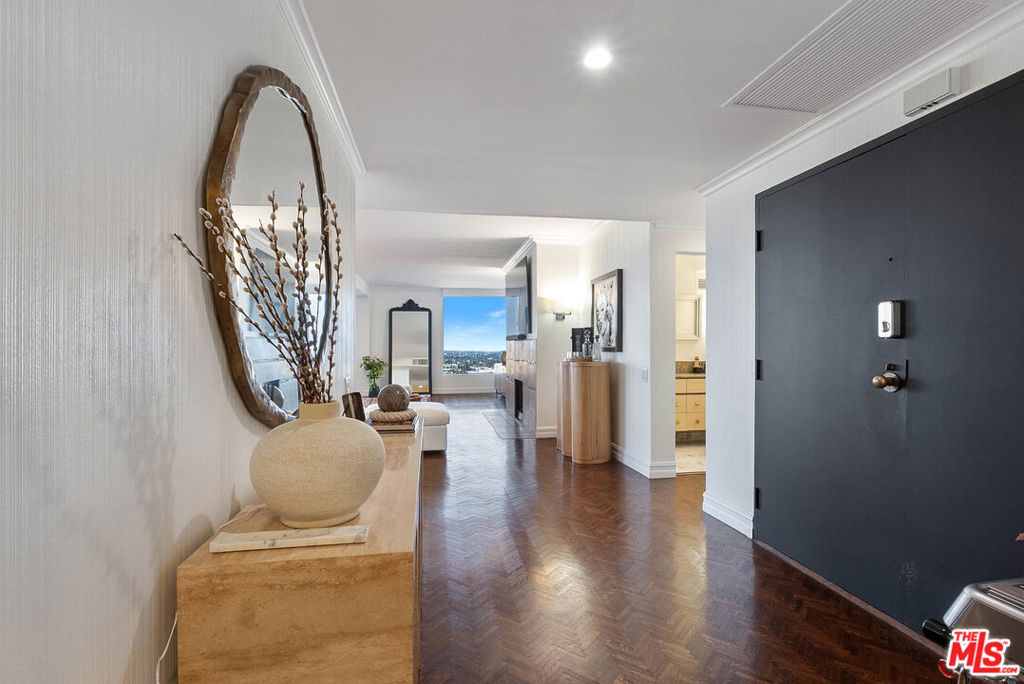 Properties 1 10590 Wilshire Boulevard 1502