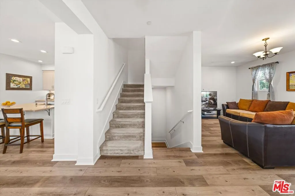 Goleta, California 93117, United States, 4 Bedrooms Bedrooms, ,4 BathroomsBathrooms,Residential,Active,138613