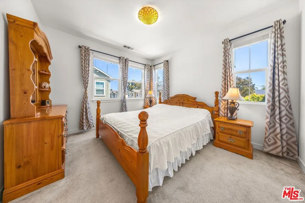 Goleta, California 93117, United States, 4 Bedrooms Bedrooms, ,4 BathroomsBathrooms,Residential,Active,138613