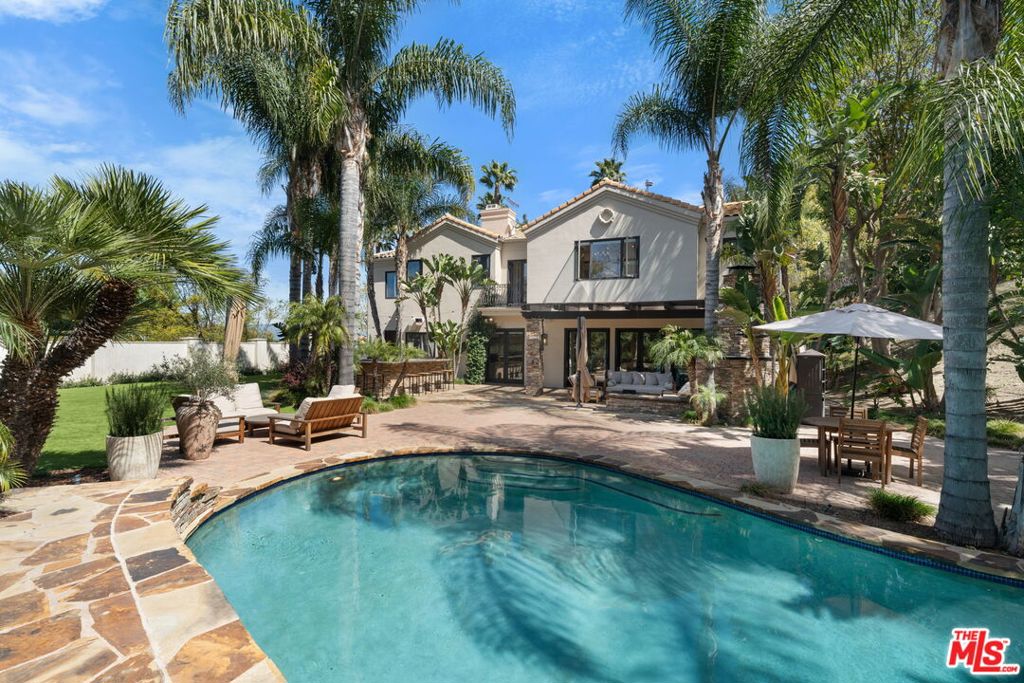 Properties 2 4730 Azucena Road