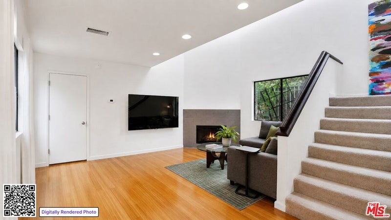 535 Venice Way
