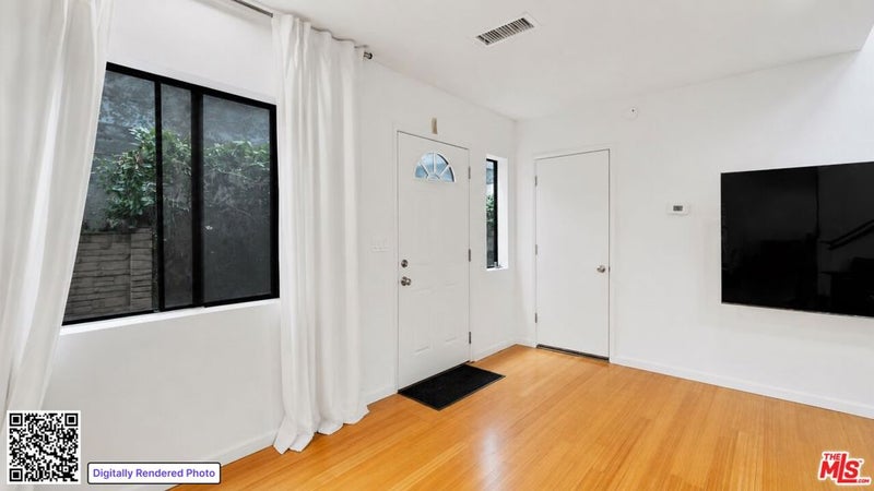 535 Venice Way