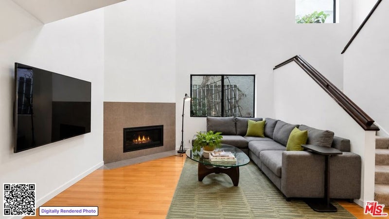 535 Venice Way