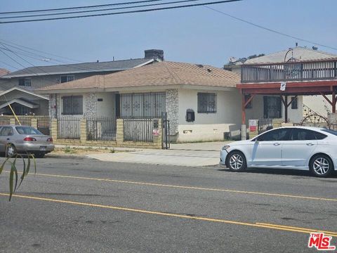 1461 W 108th Street Los Angeles CA 90047