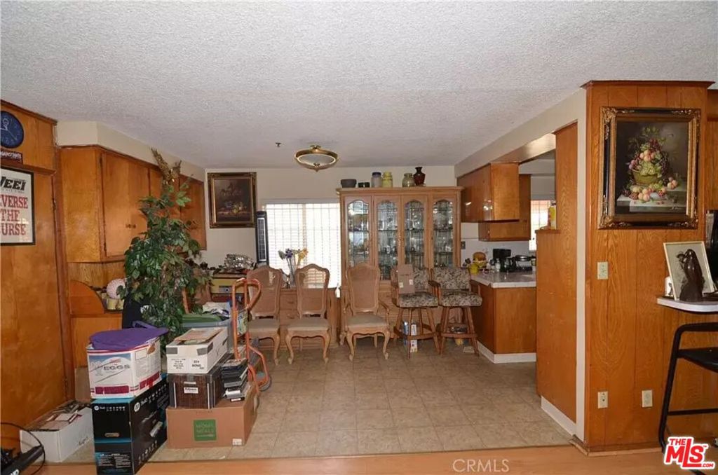 1461 W 108th Street