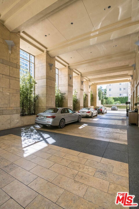 10727 Wilshire Boulevard 502