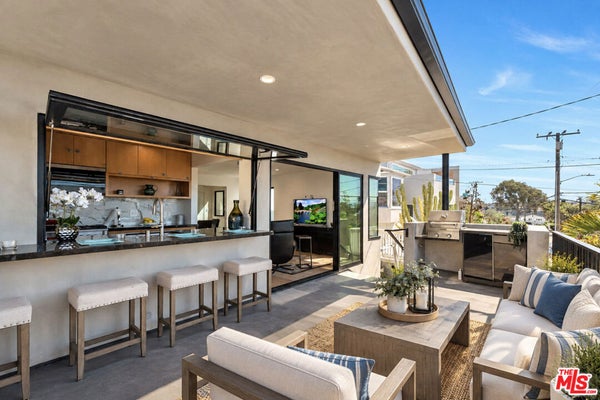 1536 PROSPECT AVE, HERMOSA BEACH, CA 90254 - Image b90f047fc6fa0b2bc9e9d84559f132eb/3930861205