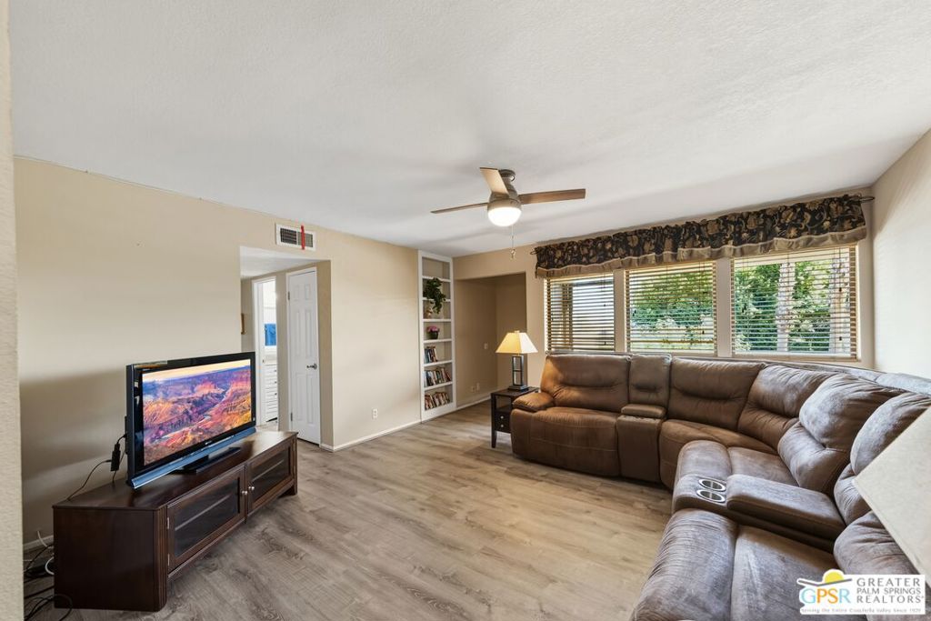 413 Bradshaw Lane 76