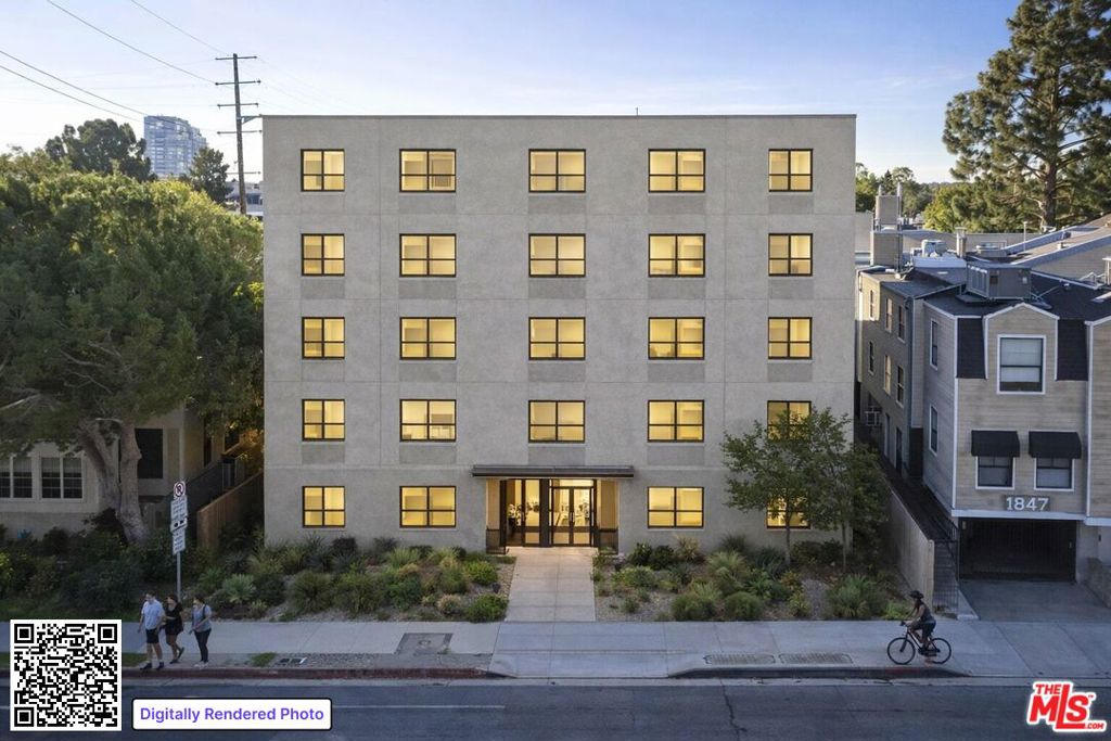 1851 S Barrington Avenue