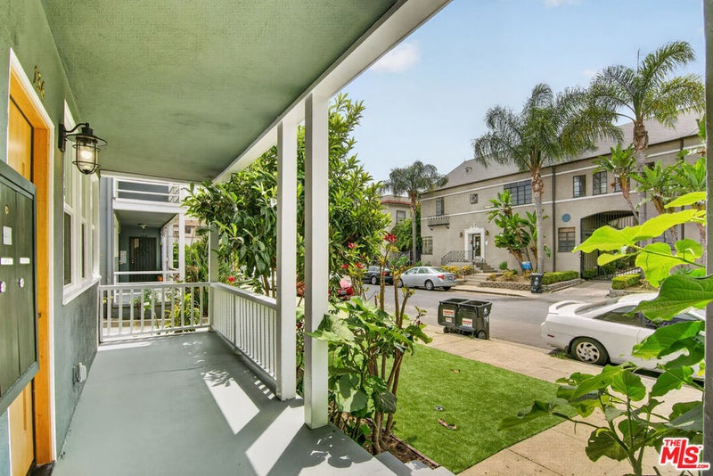 132 S Edgemont Street