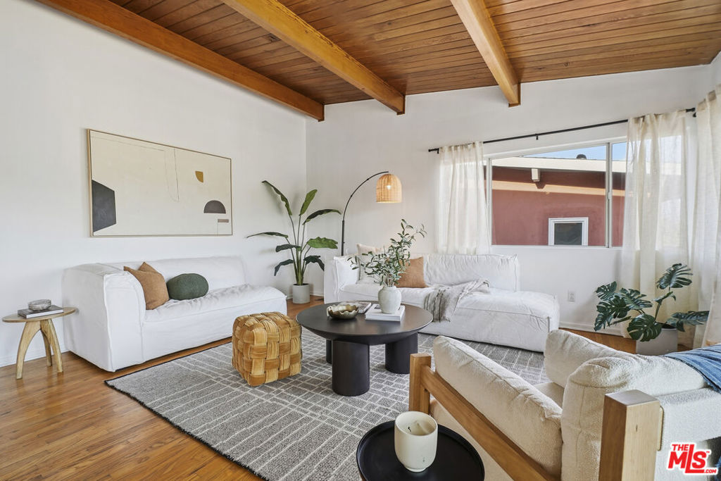 1748 Redesdale Avenue