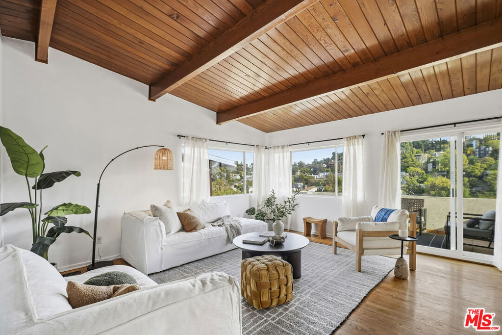 1748 Redesdale Avenue