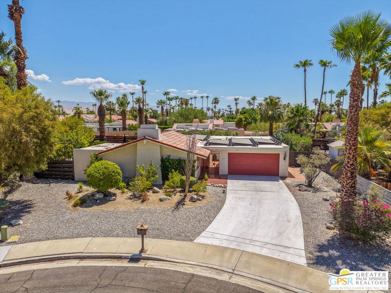 566 N Sunset Way