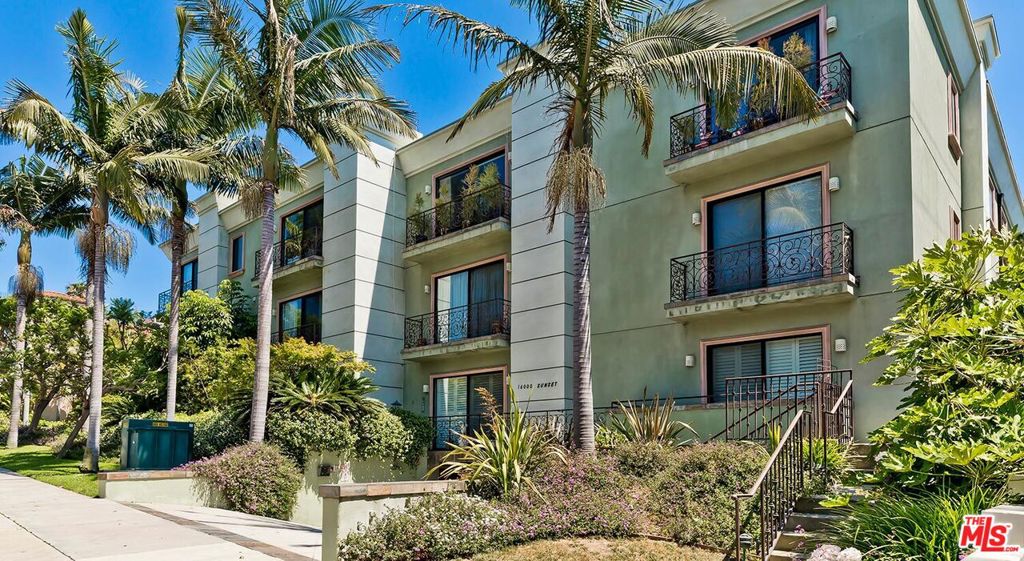 16000 W Sunset Boulevard 103