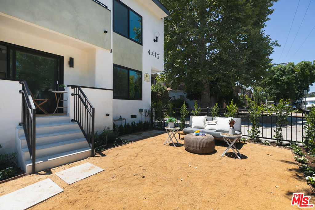 4412 Finley Avenue 1