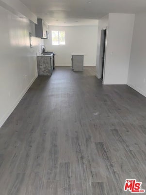 13757 VANOWEN ST APT 3, VAN NUYS, CA 91405 - Image ba3731a6d5000cdea9718eef46ff1d74/3105982027