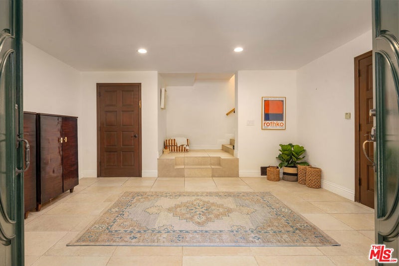 1508 N Beverly Glen Boulevard