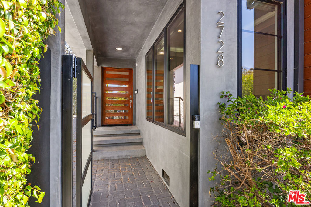 2728 Angelo Drive