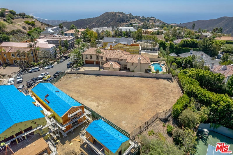 16637 Cumbre Verde Court