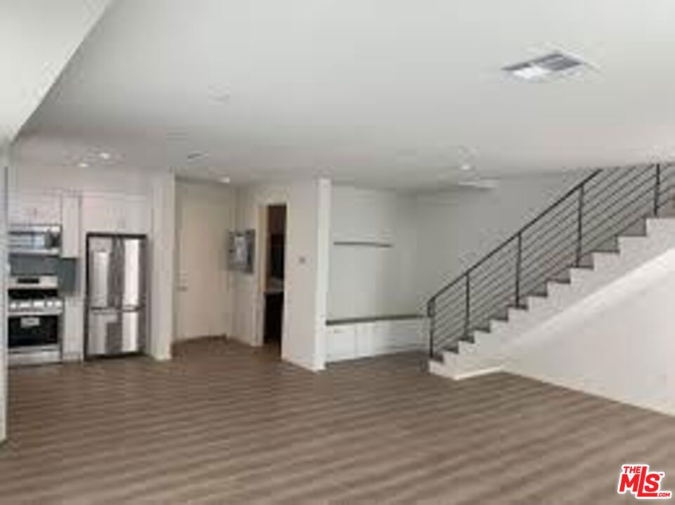 2006 S Corning Street