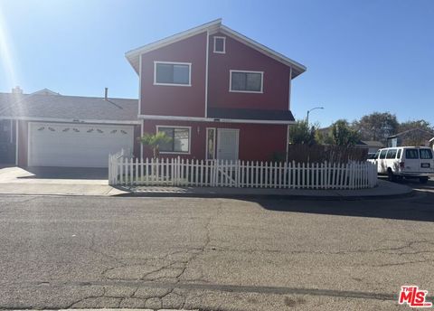 44049 PALM Lane Lancaster CA 93535