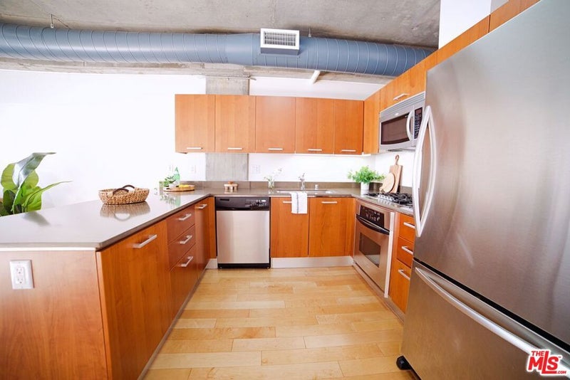 645 W 9th Street 237