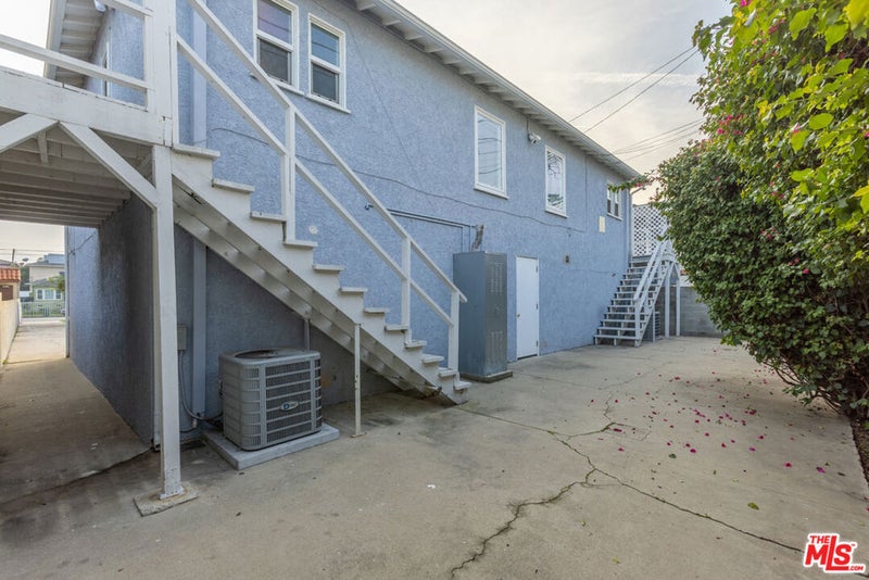 811 E Nutwood Street